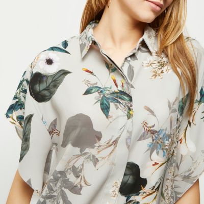 Grey floral print batwing shirt